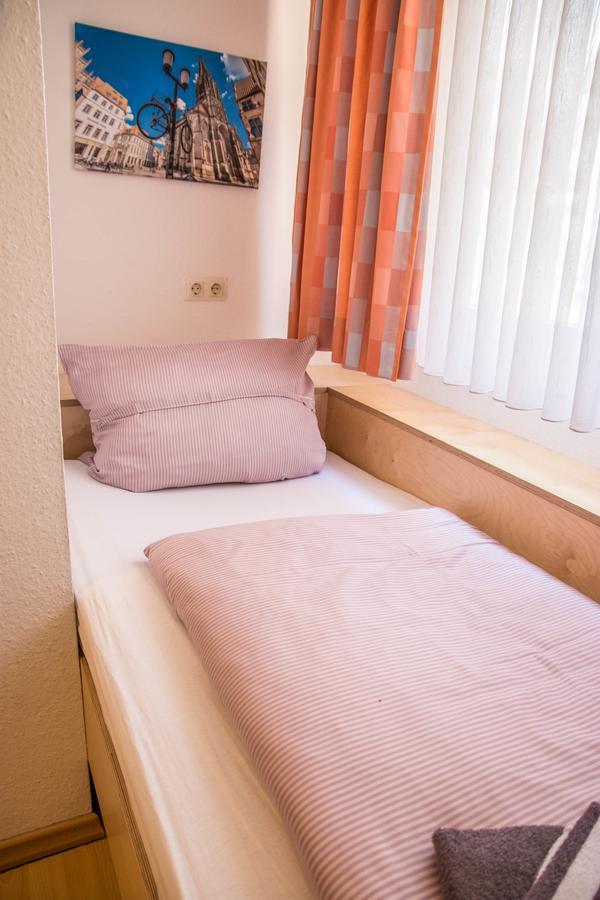זנדנהורסט Hotel Gasthof Zur Post מראה חיצוני תמונה